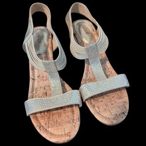 Consigned - NWOT Elegant Gold Women's Wedge Sandals - Jaclyn Smith's TIA